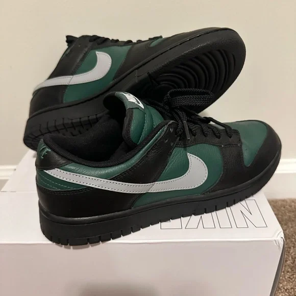 Nike Men's Custom Black and Green Dunk Low Sneakers - Picture 2 of 9